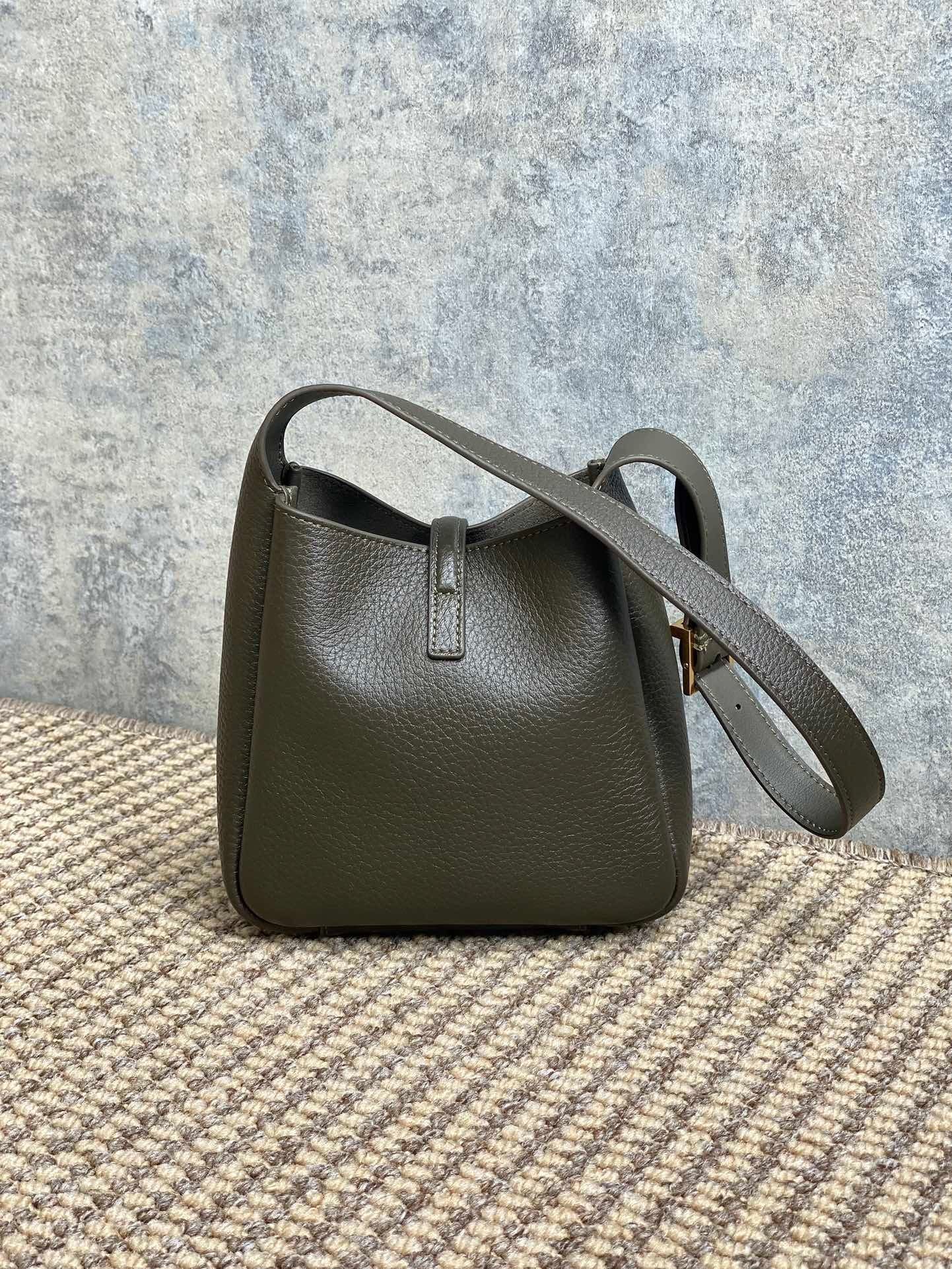 Ezyycart Bags - DESIGNER BAGS FOR WOMEN - AFFORDABLE LUXURY BAGS - 15579