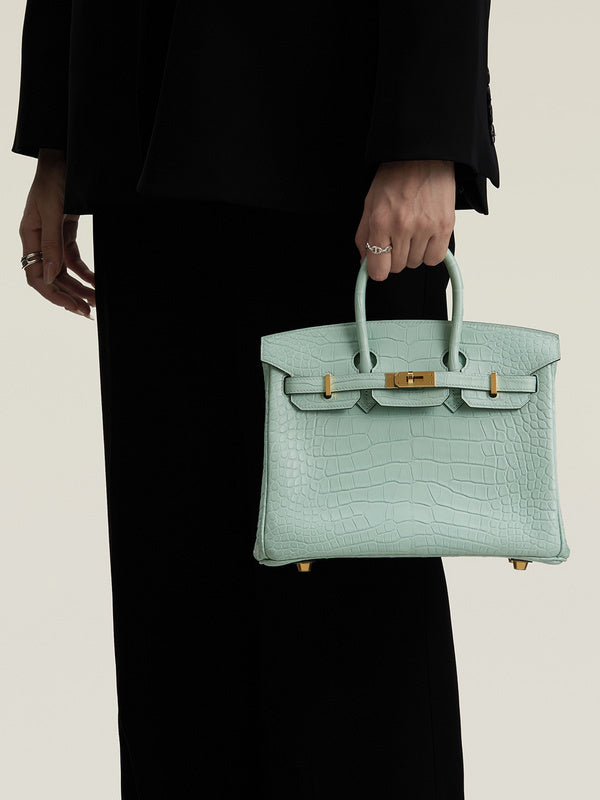 new-luxury-designer-bags-nm23855