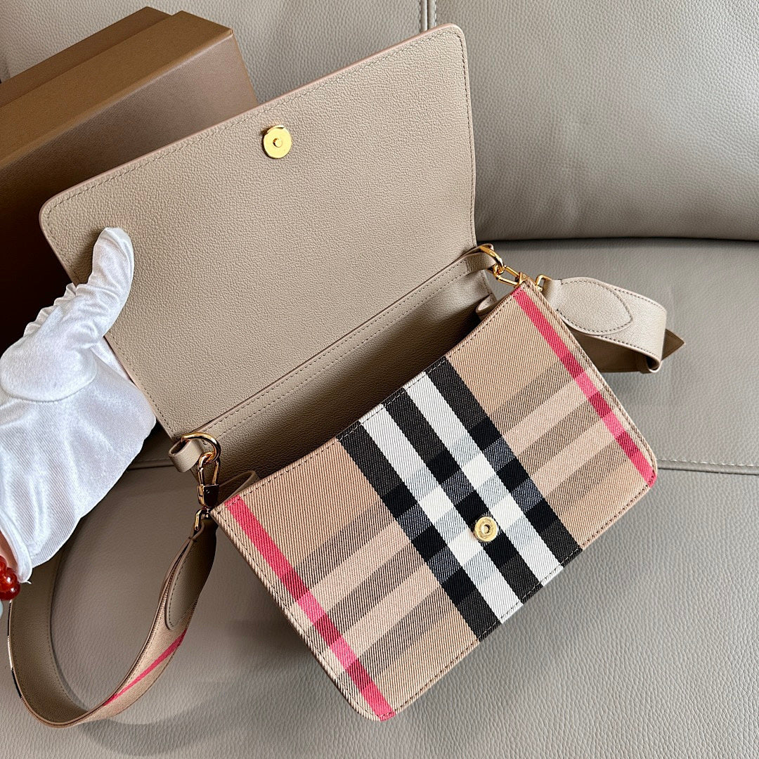 Ezyycart Bags - DESIGNER BAGS FOR WOMEN - AFFORDABLE LUXURY BAGS - 17499