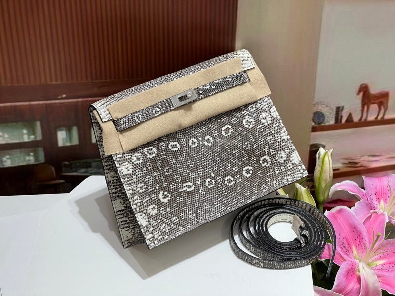 Anum Bags Bags - DESIGNER BAGS FOR WOMEN - AFFORDABLE LUXURY BAGS - 20499