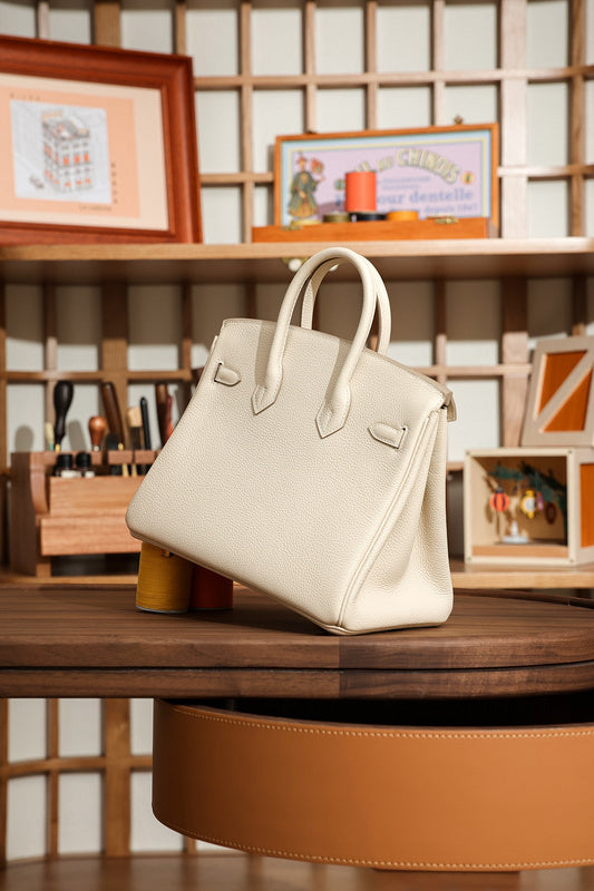 new-luxury-designer-bags-nm23918
