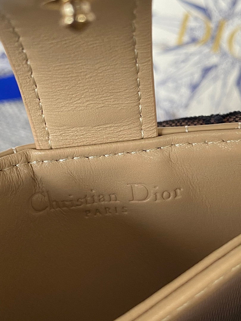 Anum Bags - DESIGNER BAGS FOR WOMEN - AFFORDABLE LUXURY BAGS - 19019