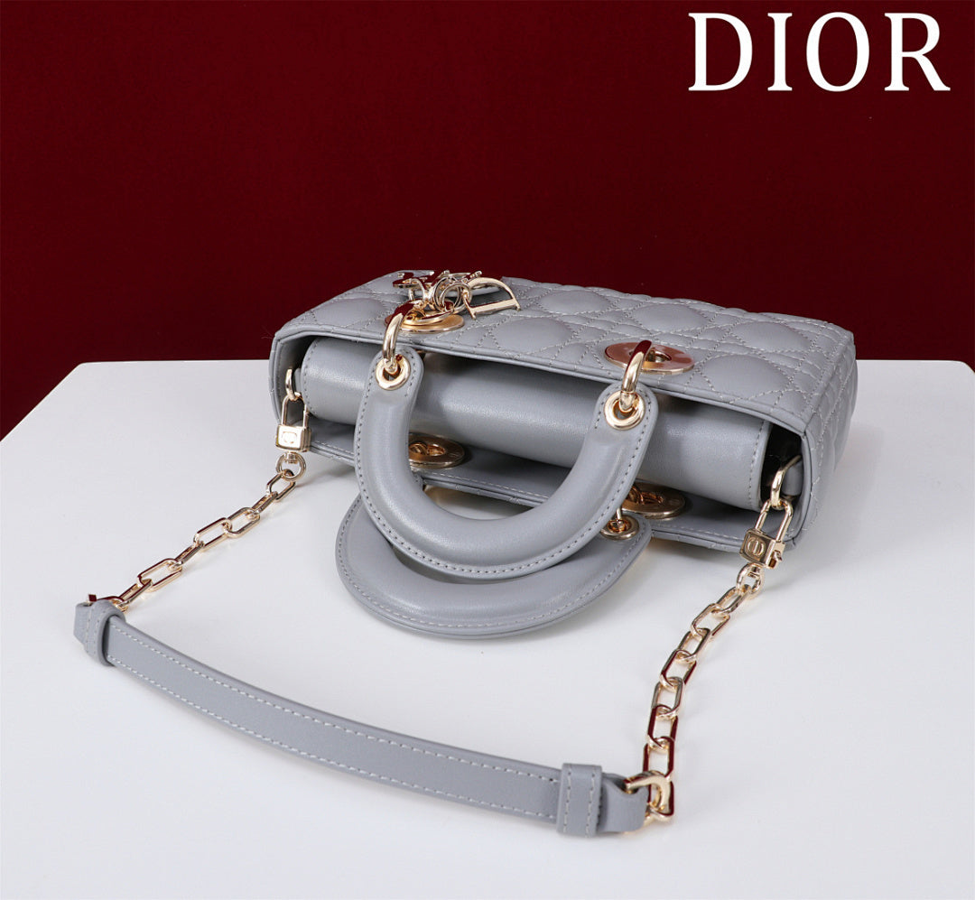 Ezyycart Bags - Premium Luxury Goods and Accessories - AFFORDABLE LUXURY BAGS - 18925