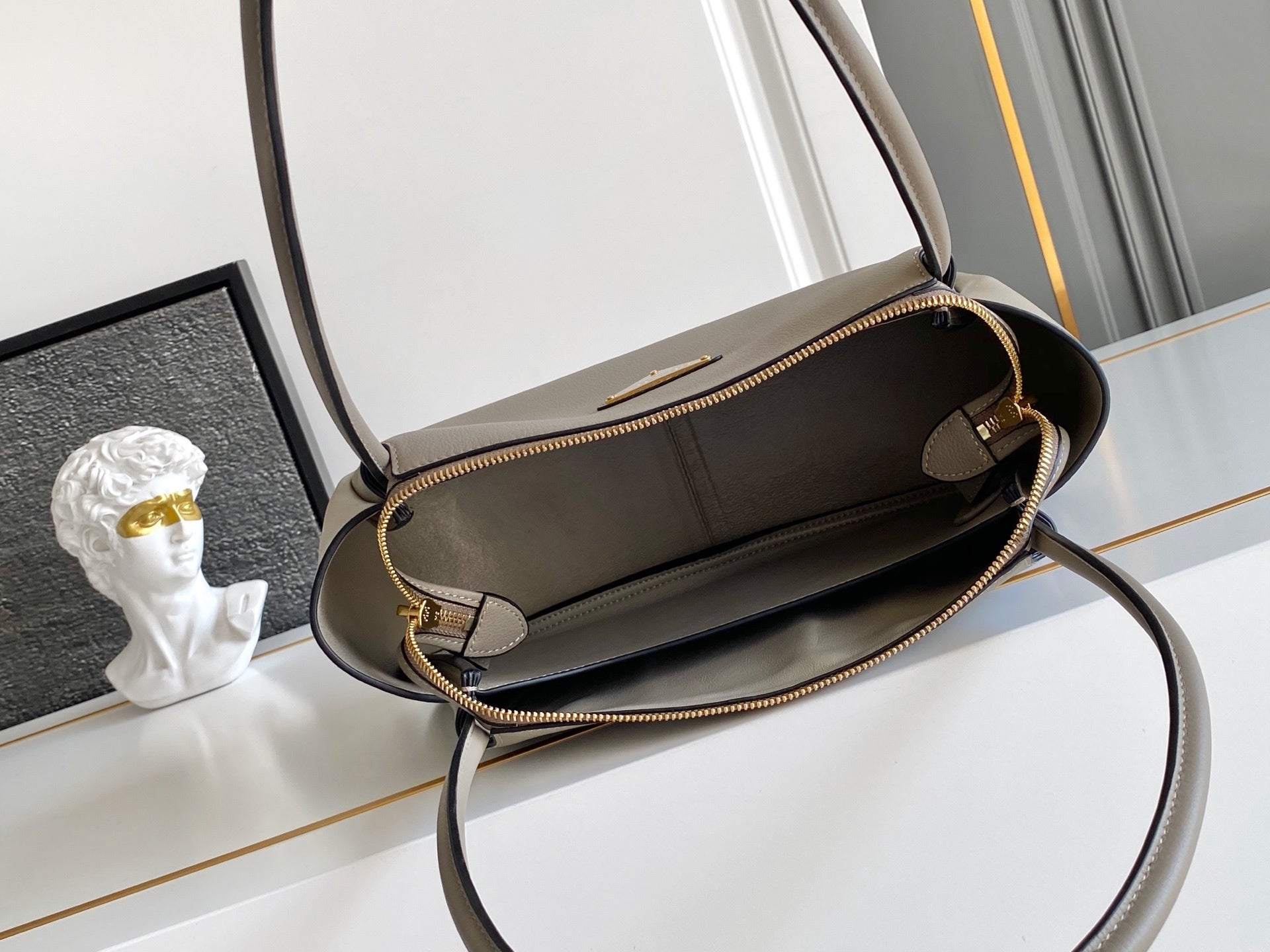 Ezyycart Bags - Premium Luxury Goods and Accessories - AFFORDABLE LUXURY BAGS - 14225