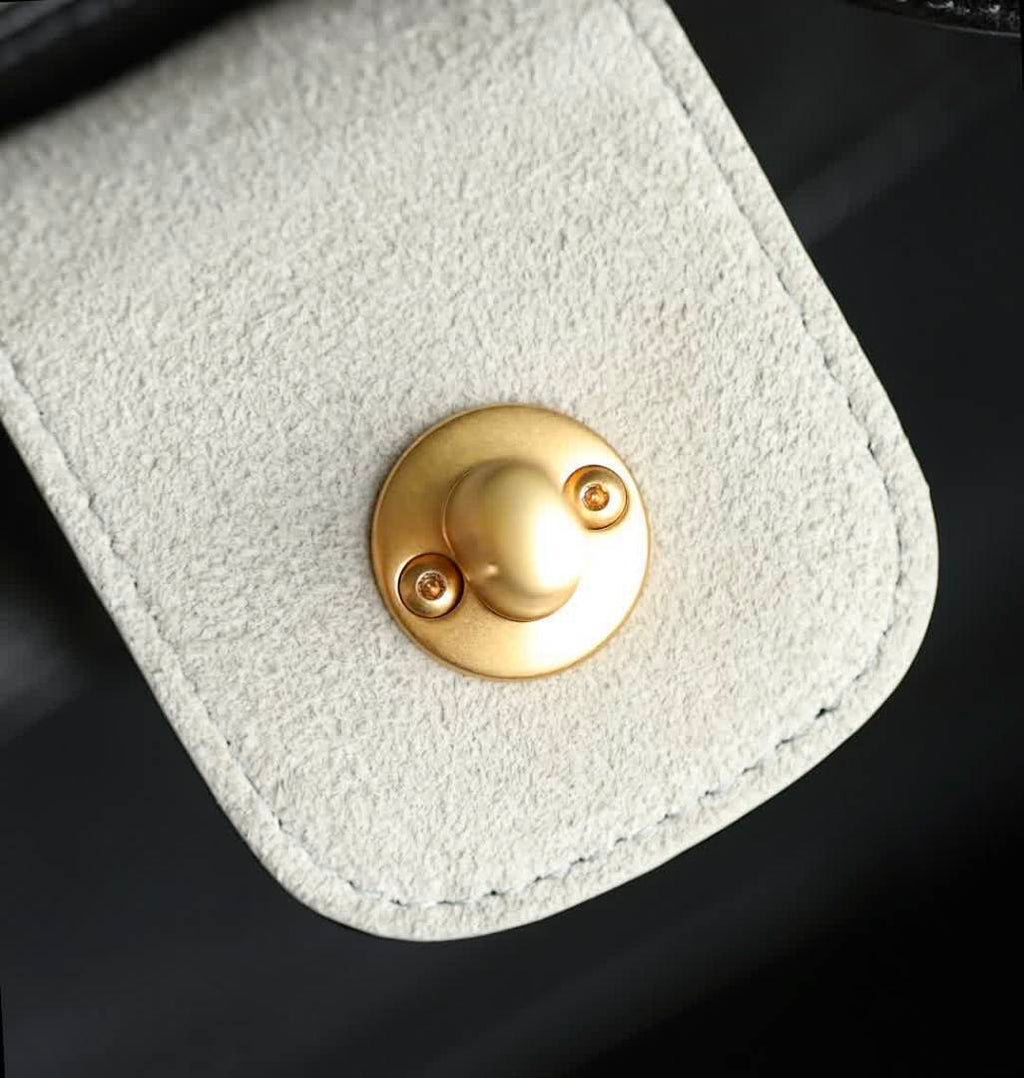 Anum Bags - Premium Luxury Goods and Accessories - AFFORDABLE LUXURY BAGS - 17861
