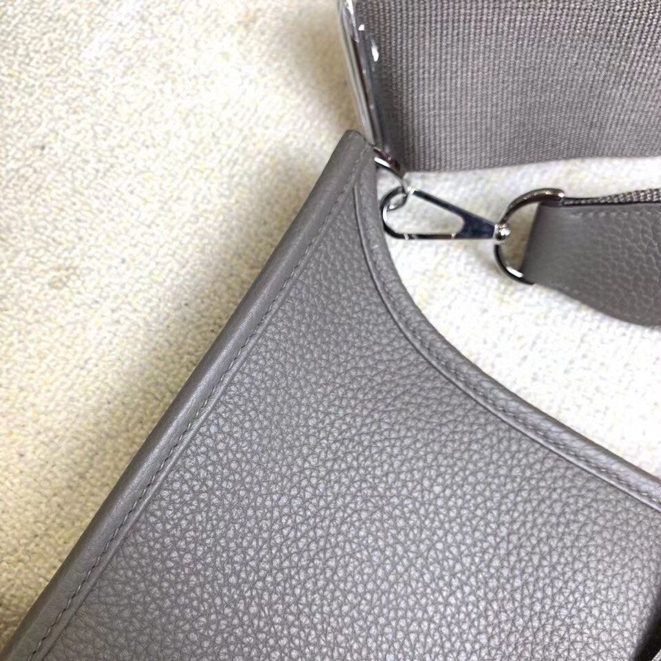 new-luxury-designer-bags-nm23333