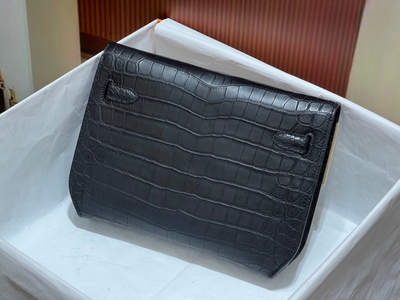 Anum Bags - High-Quality Designer Products for You - AFFORDABLE LUXURY BAGS - 20494