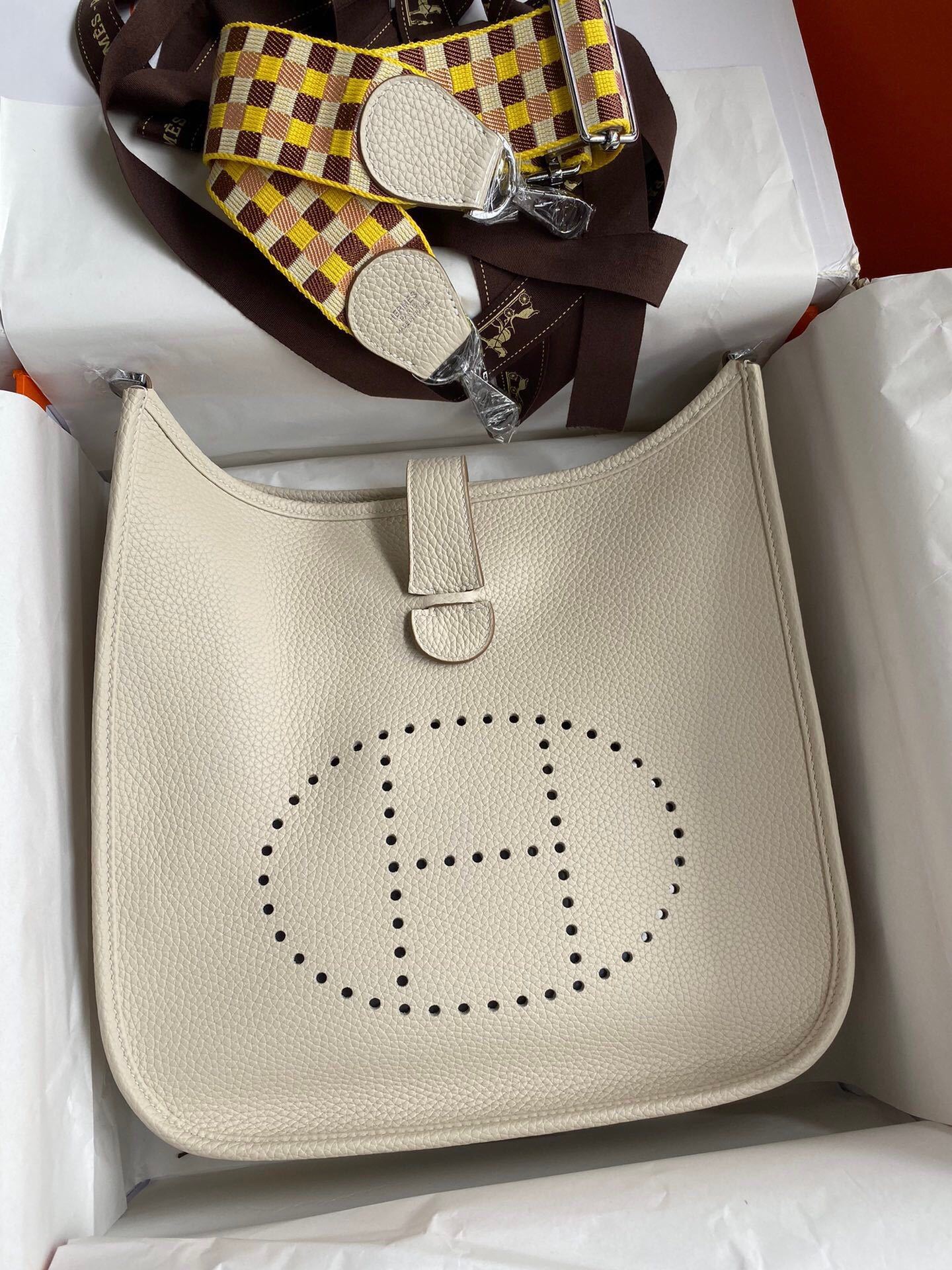 new-designer-premium-bags-nm23327