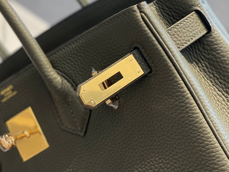 new-luxury-designer-bags-nm23698