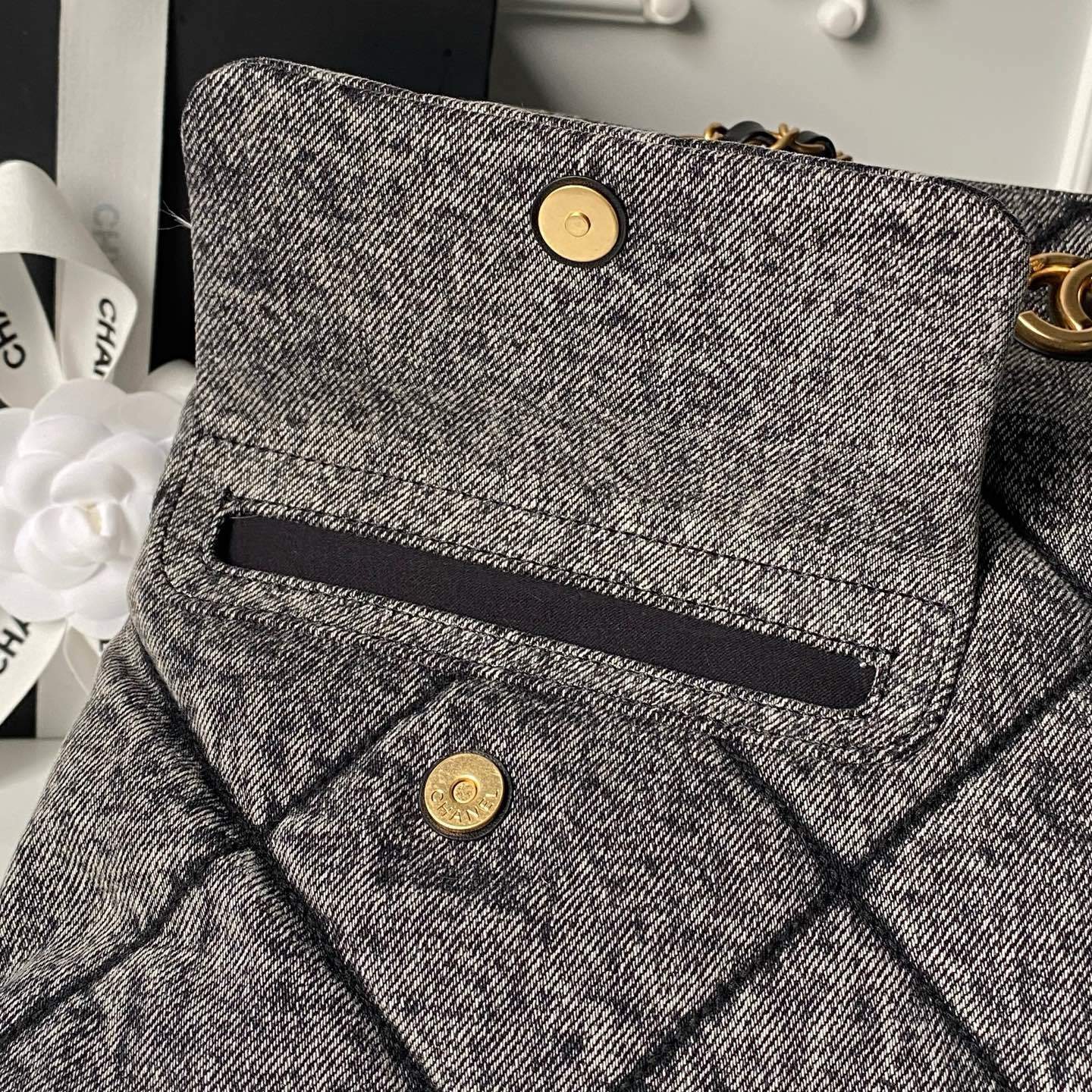 Anum Bags Bags - High-Quality Designer Products for You - AFFORDABLE LUXURY BAGS - 6899