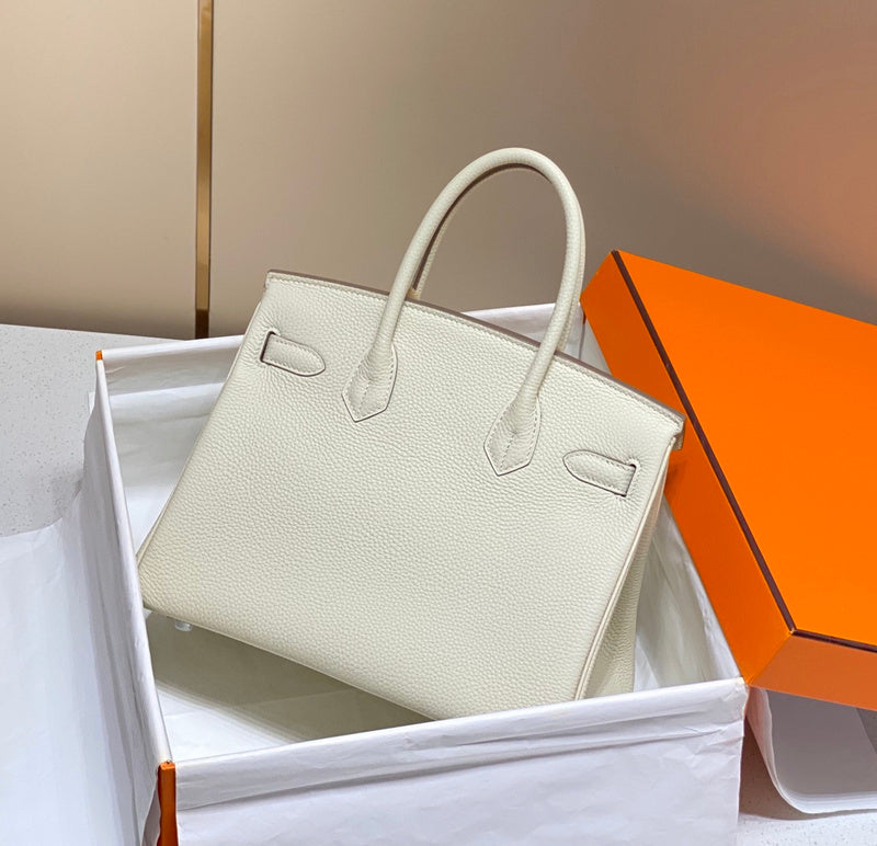 new-luxury-designer-bags-nm23534