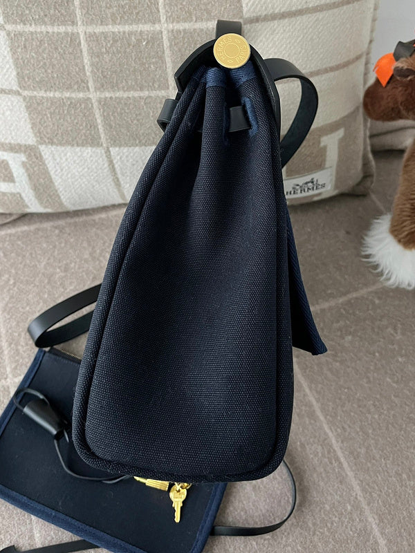 new-luxury-designer-bags-nm23985