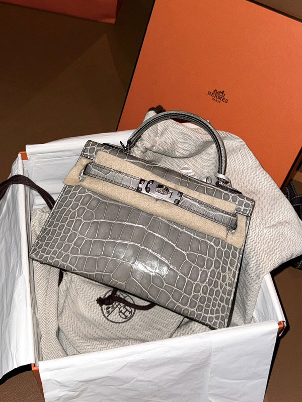 new-designer-premium-bags-nm23964