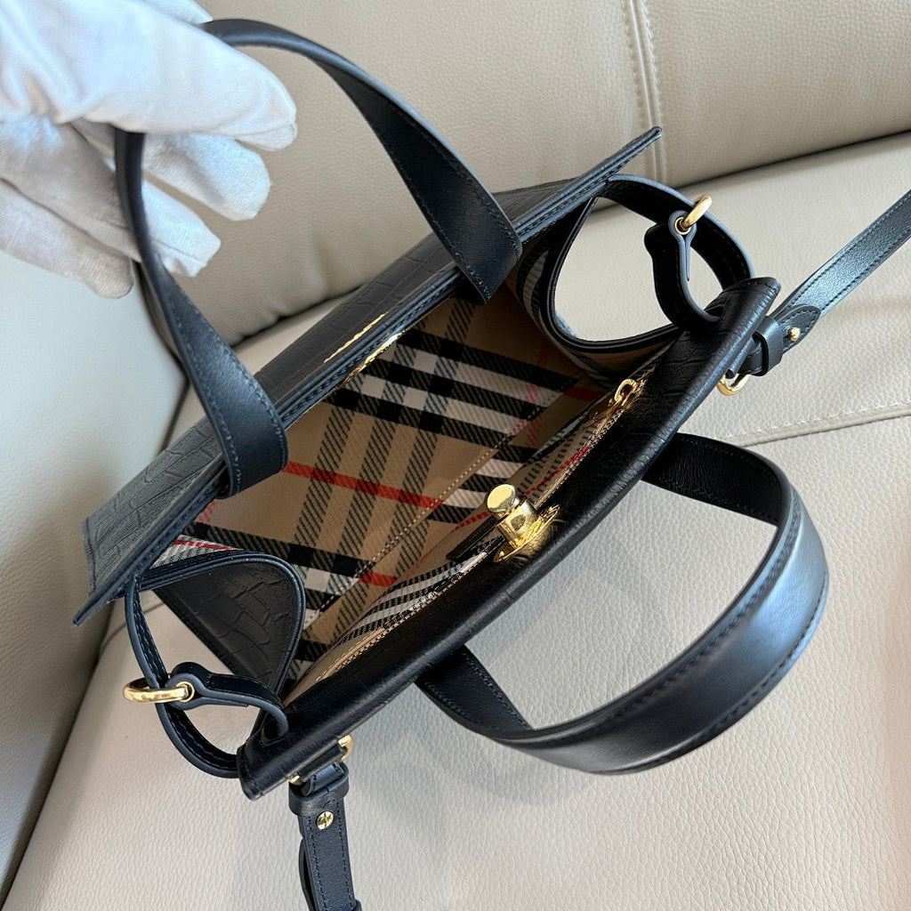 Ezyycart Bags - DESIGNER BAGS FOR WOMEN - AFFORDABLE LUXURY BAGS - 17495