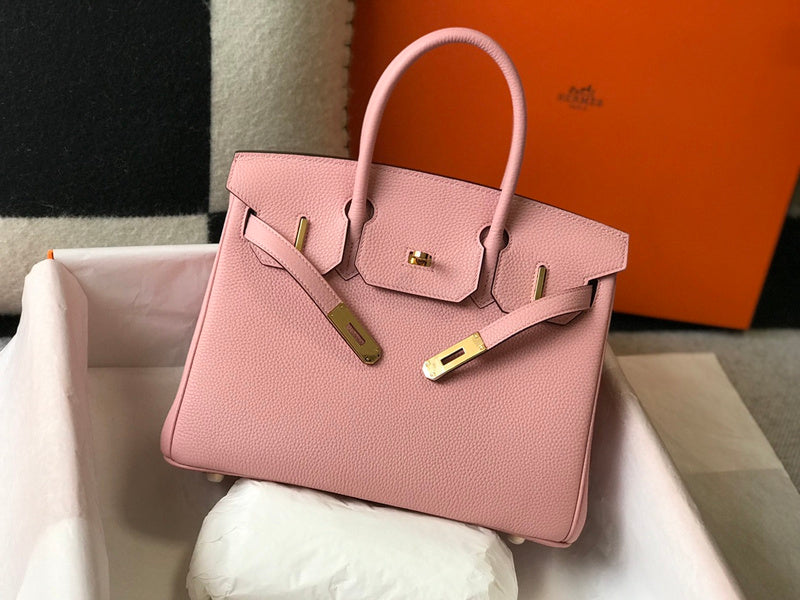 new-luxury-designer-bags-nm23538