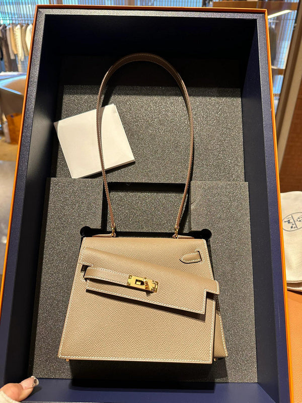 new-luxury-designer-bags-nm23401