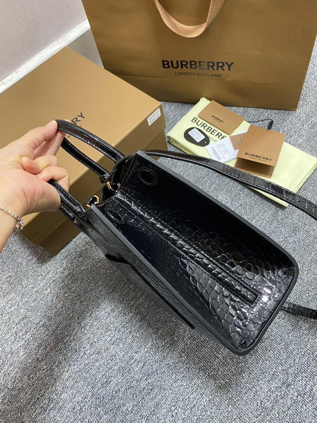 Ezyycart Bags Bags - Best High-End Brands in One Place - AFFORDABLE LUXURY BAGS - 6105