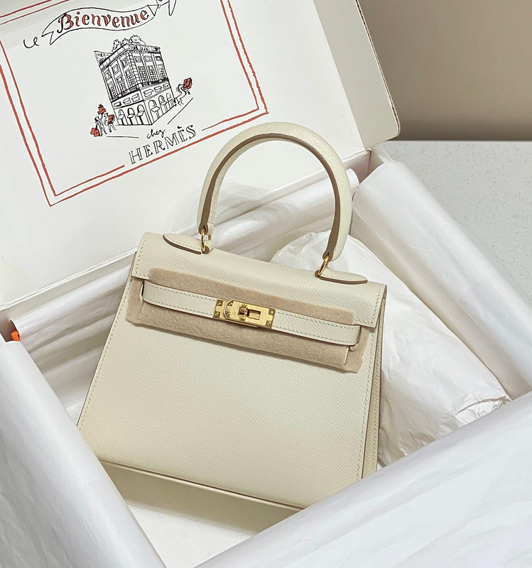 new-luxury-designer-bags-nm23537