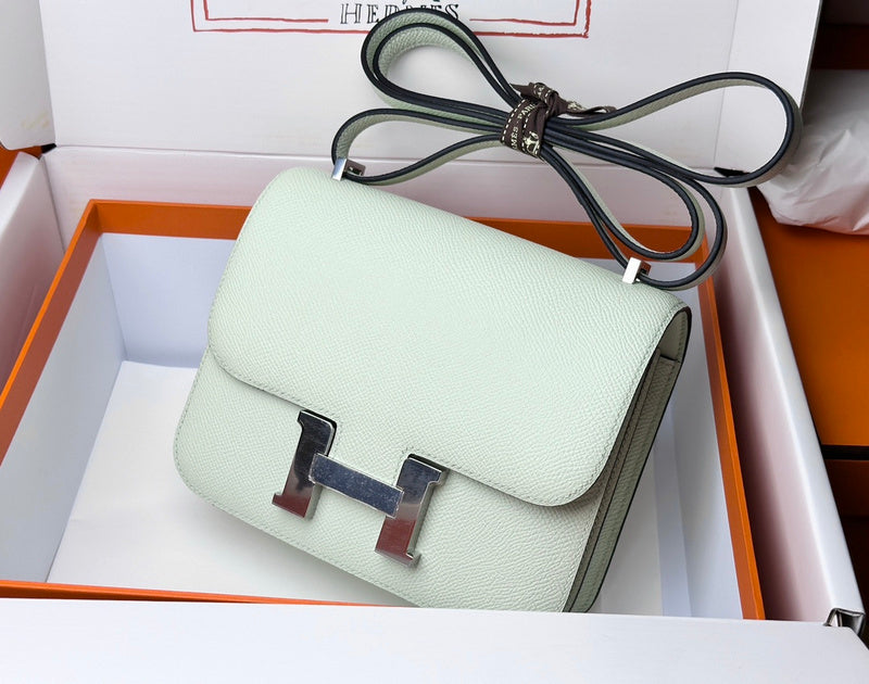 new-luxury-designer-bags-nm23978