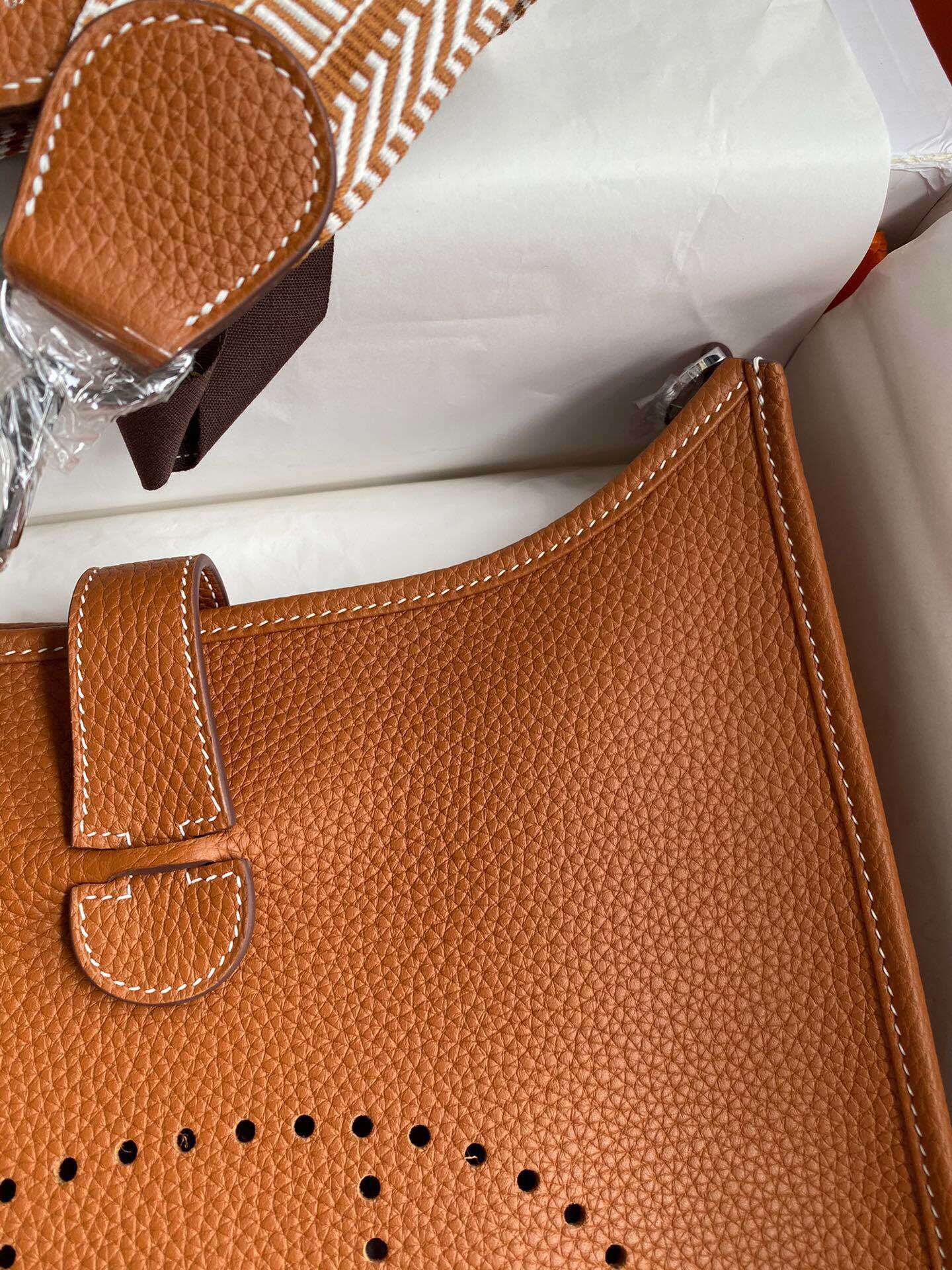 new-luxury-designer-bags-nm23326
