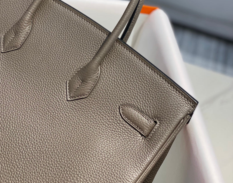 new-luxury-designer-bags-nm23494