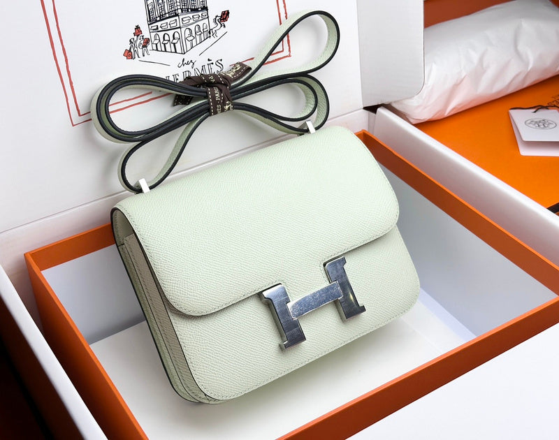new-luxury-designer-bags-nm23978