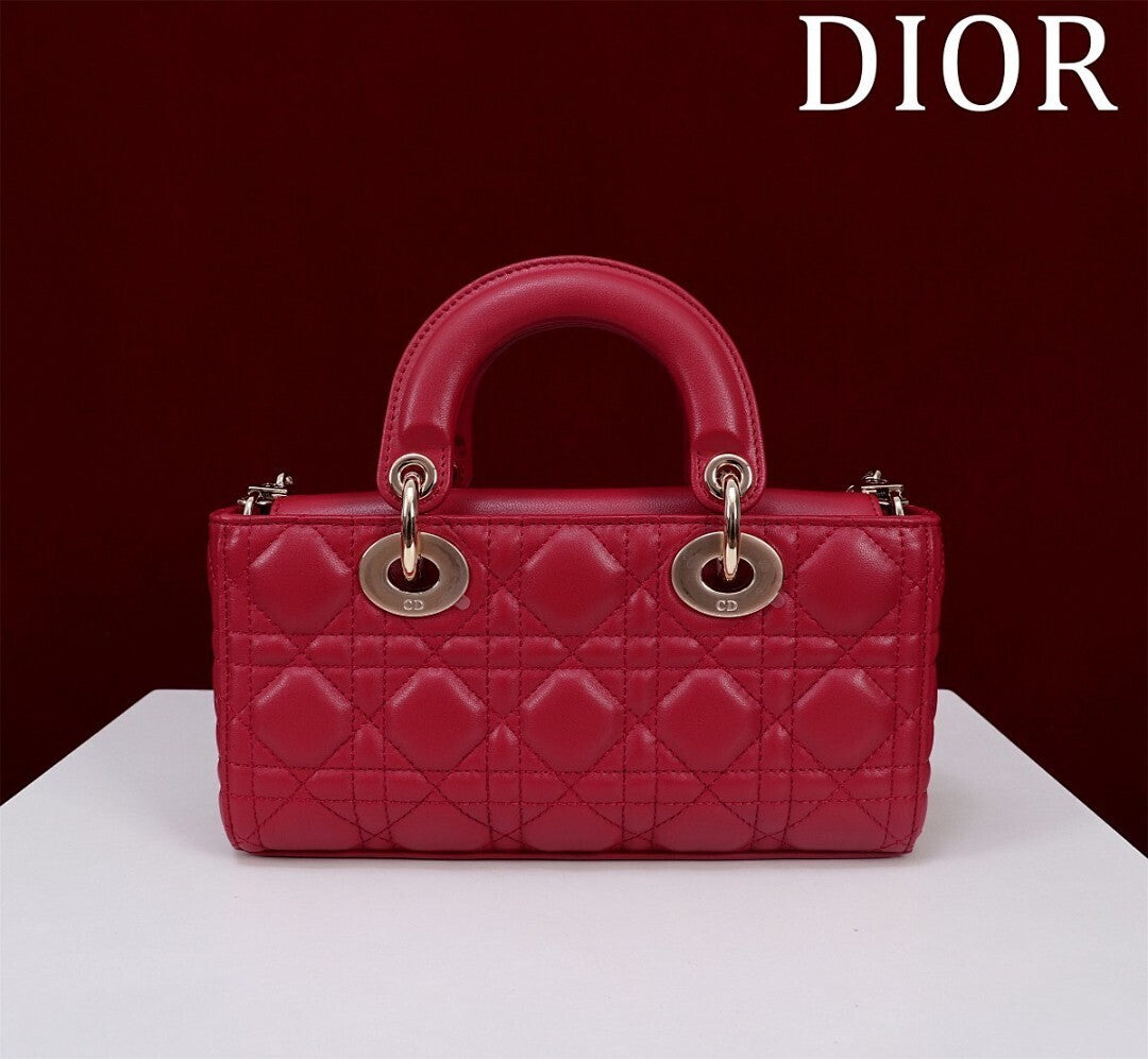 Anum Bags - High-Quality Designer Products for You - AFFORDABLE LUXURY BAGS - 19046