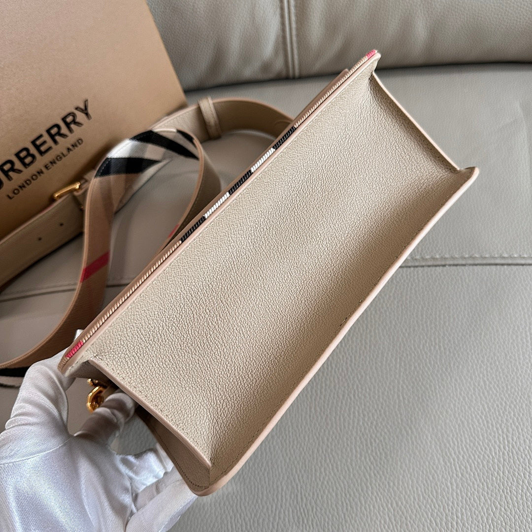 Ezyycart Bags - DESIGNER BAGS FOR WOMEN - AFFORDABLE LUXURY BAGS - 17499