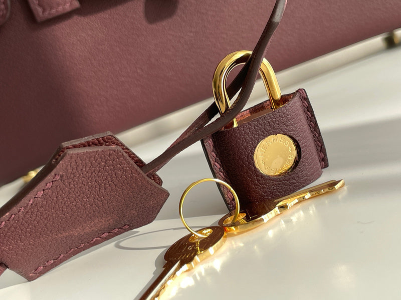new-luxury-designer-bags-nm23851
