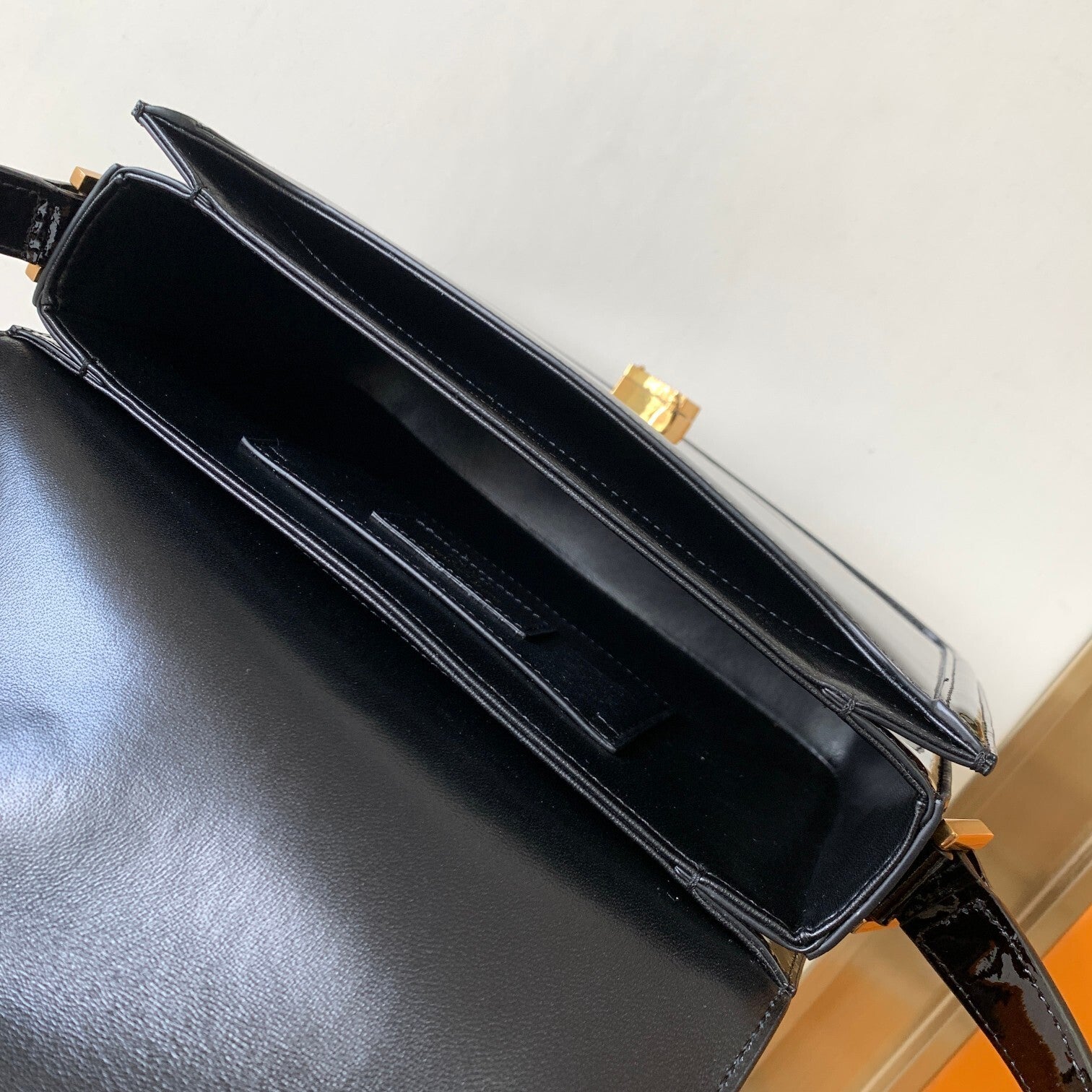 Ezyycart Bags - Best High-End Brands in One Place - AFFORDABLE LUXURY BAGS - 15228