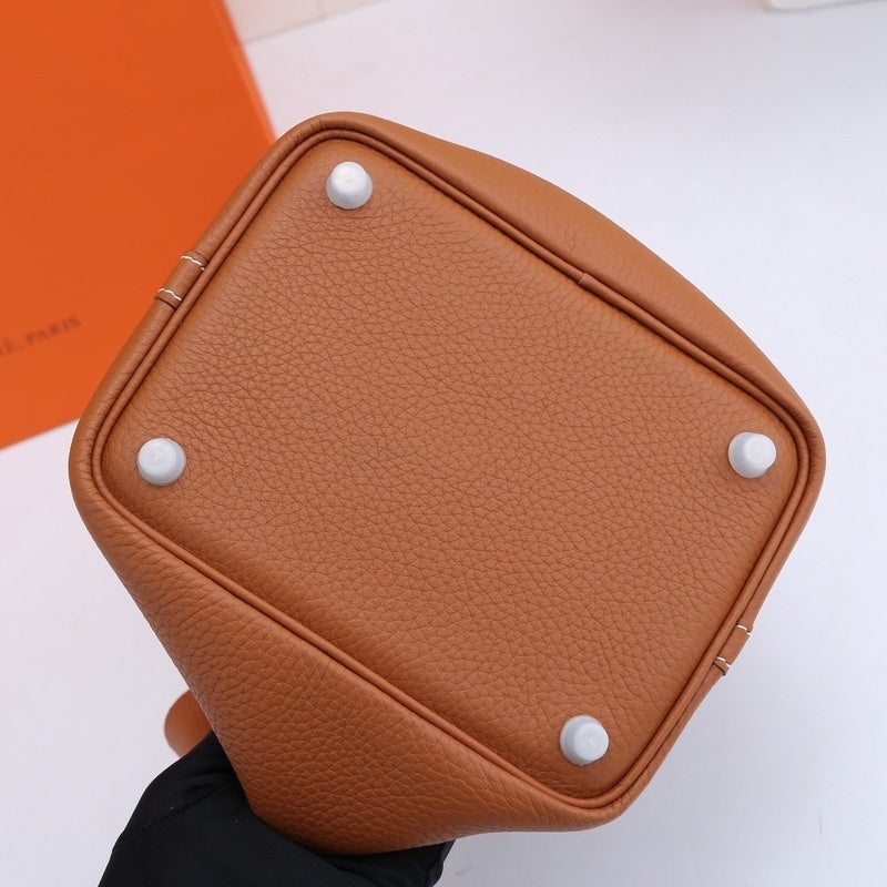 new-luxury-designer-bags-nm23485