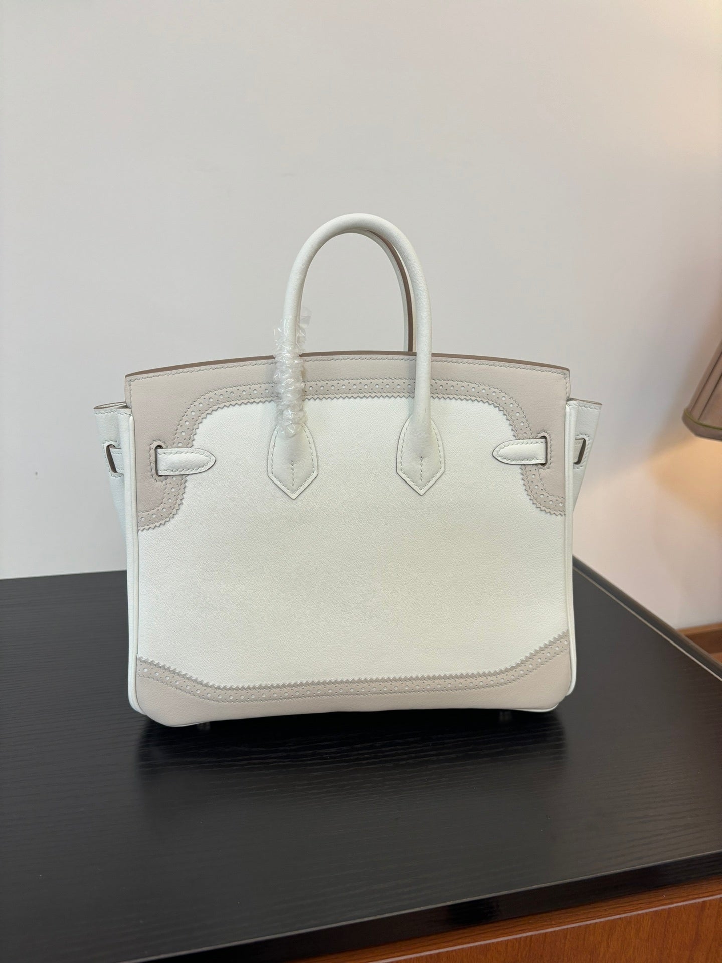 new-luxury-designer-bags-nm23220