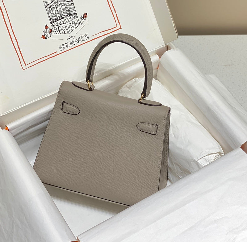 new-luxury-designer-bags-nm23779