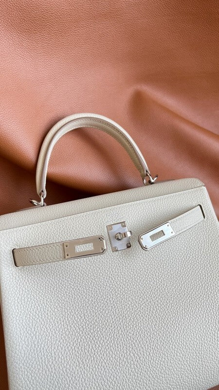 new-luxury-designer-bags-nm23913