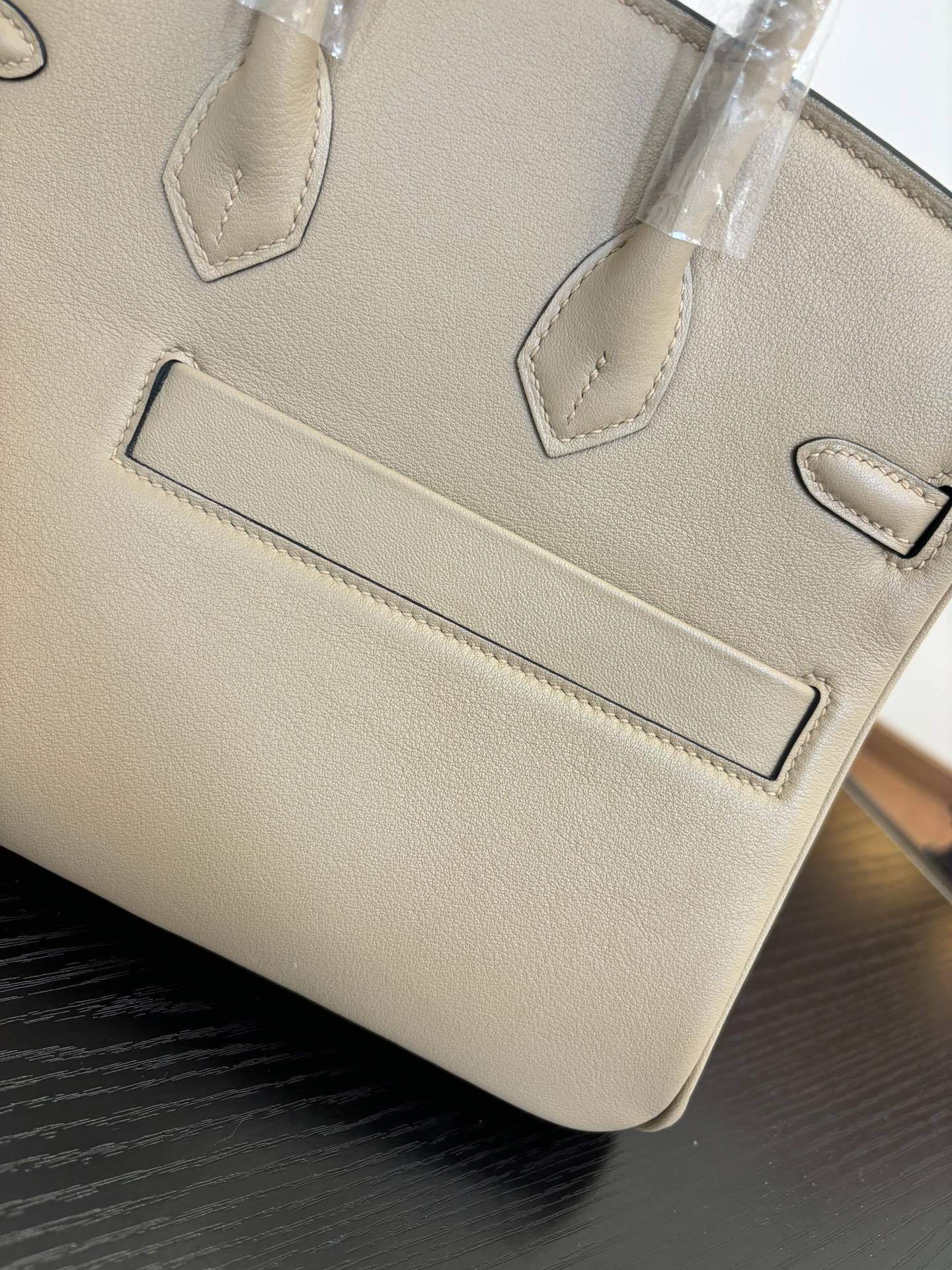 new-luxury-designer-bags-nm22915