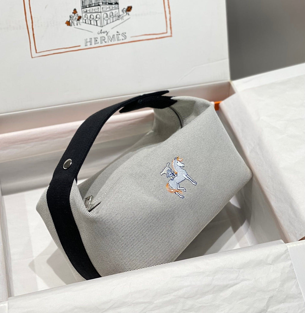 new-luxury-designer-bags-nm22990