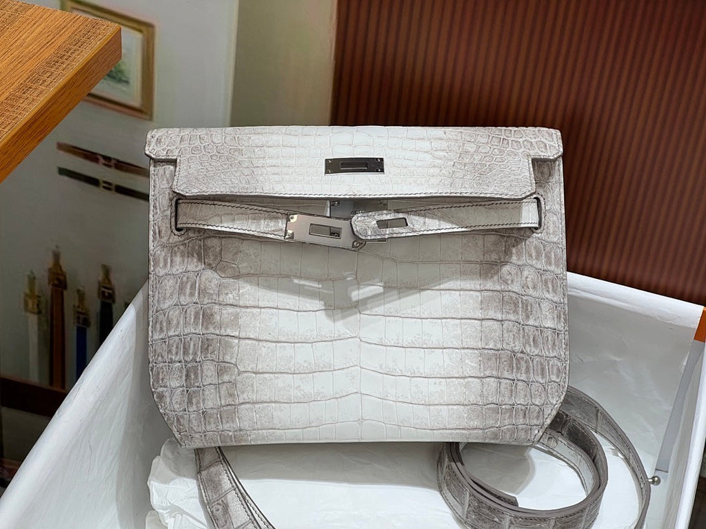 Anum Bags - High-Quality Designer Products for You - AFFORDABLE LUXURY BAGS - 20450