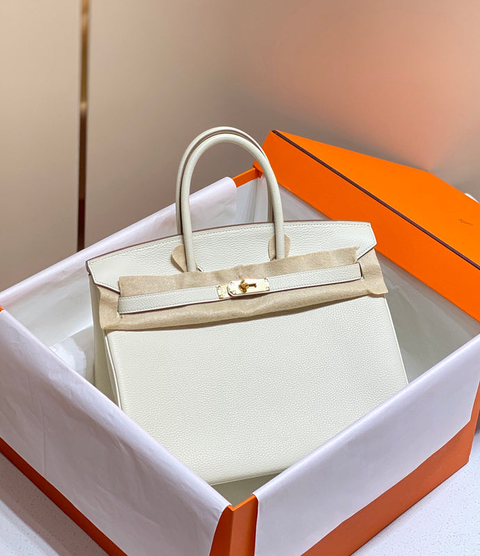 new-luxury-designer-bags-nm23446