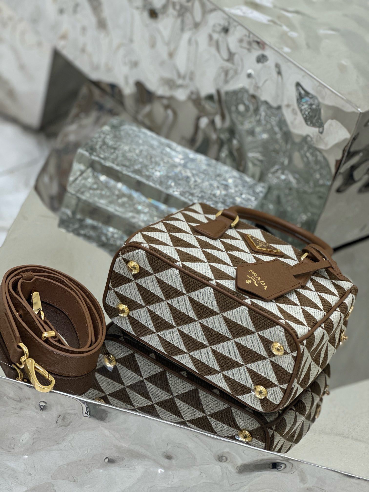 Ezyycart Bags - High-Quality Designer Products for You - AFFORDABLE LUXURY BAGS - 13930