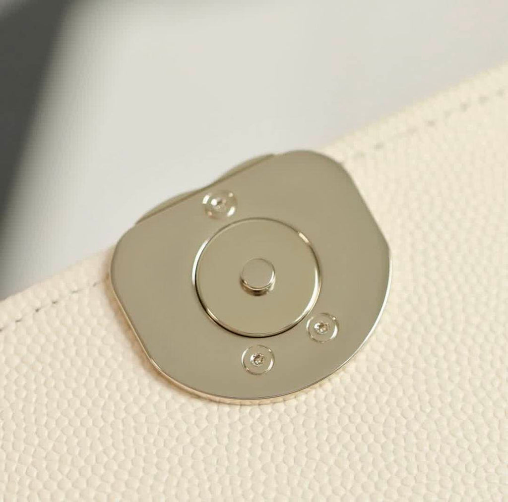 Anum Bags - High-Quality Designer Products for You - AFFORDABLE LUXURY BAGS - 17902