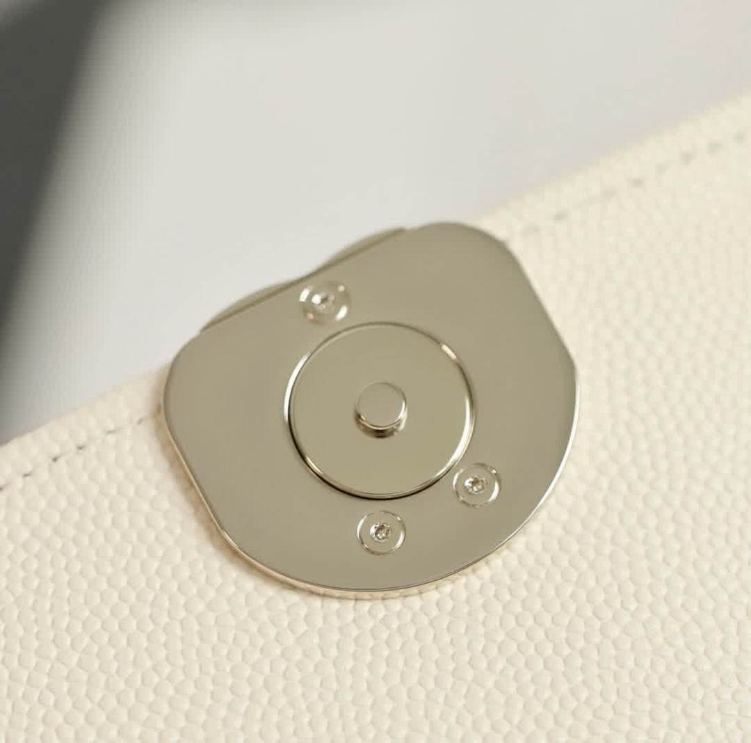 Anum Bags - High-Quality Designer Products for You - AFFORDABLE LUXURY BAGS - 17902