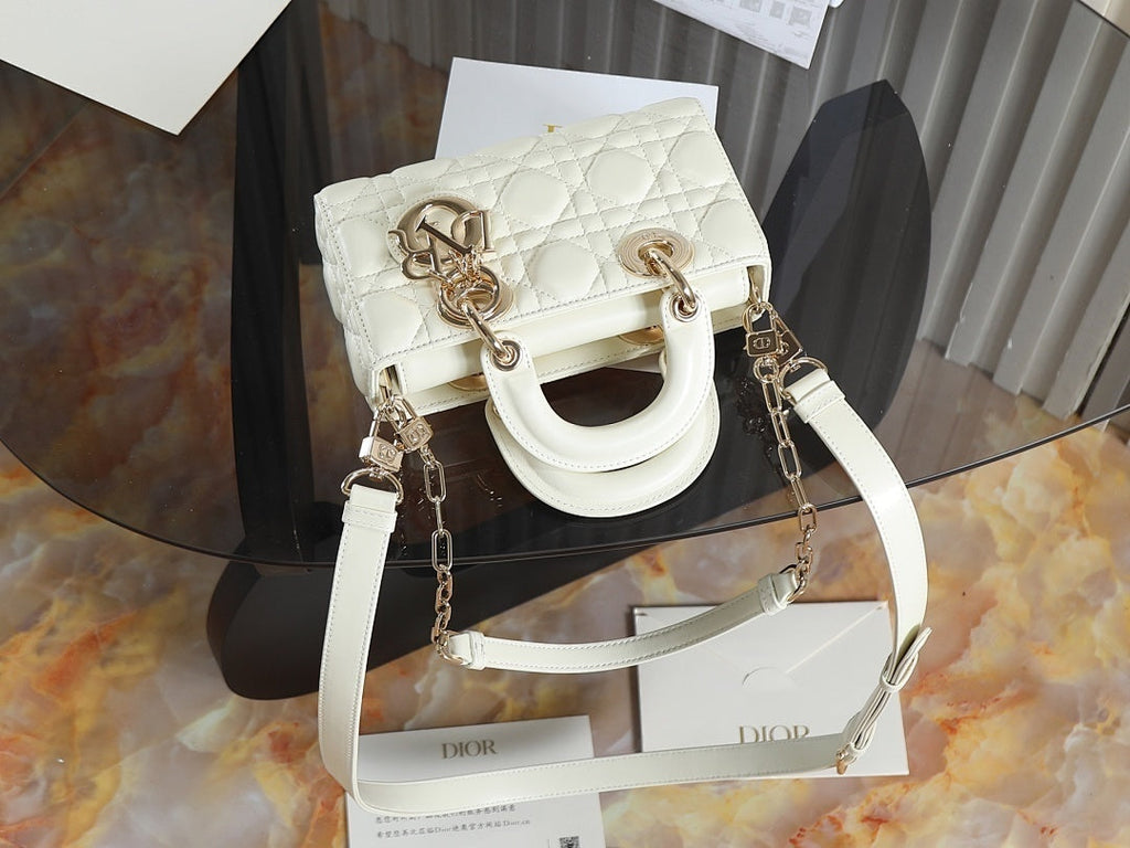 Ezyycart Bags - Best High-End Brands in One Place - AFFORDABLE LUXURY BAGS - 19056