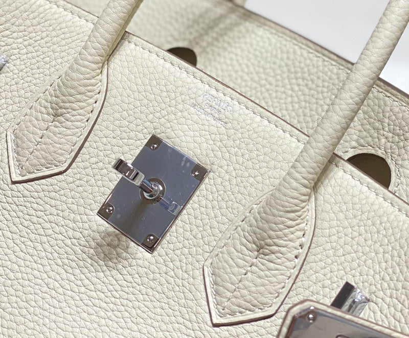 new-luxury-designer-bags-nm23534
