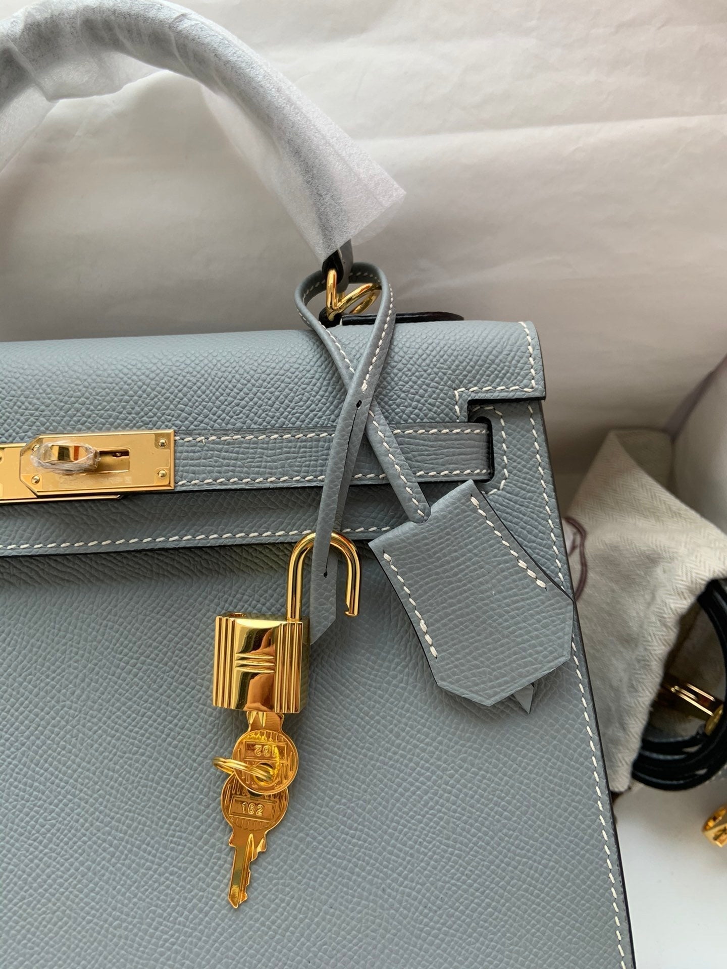 new-luxury-designer-bags-nm23152