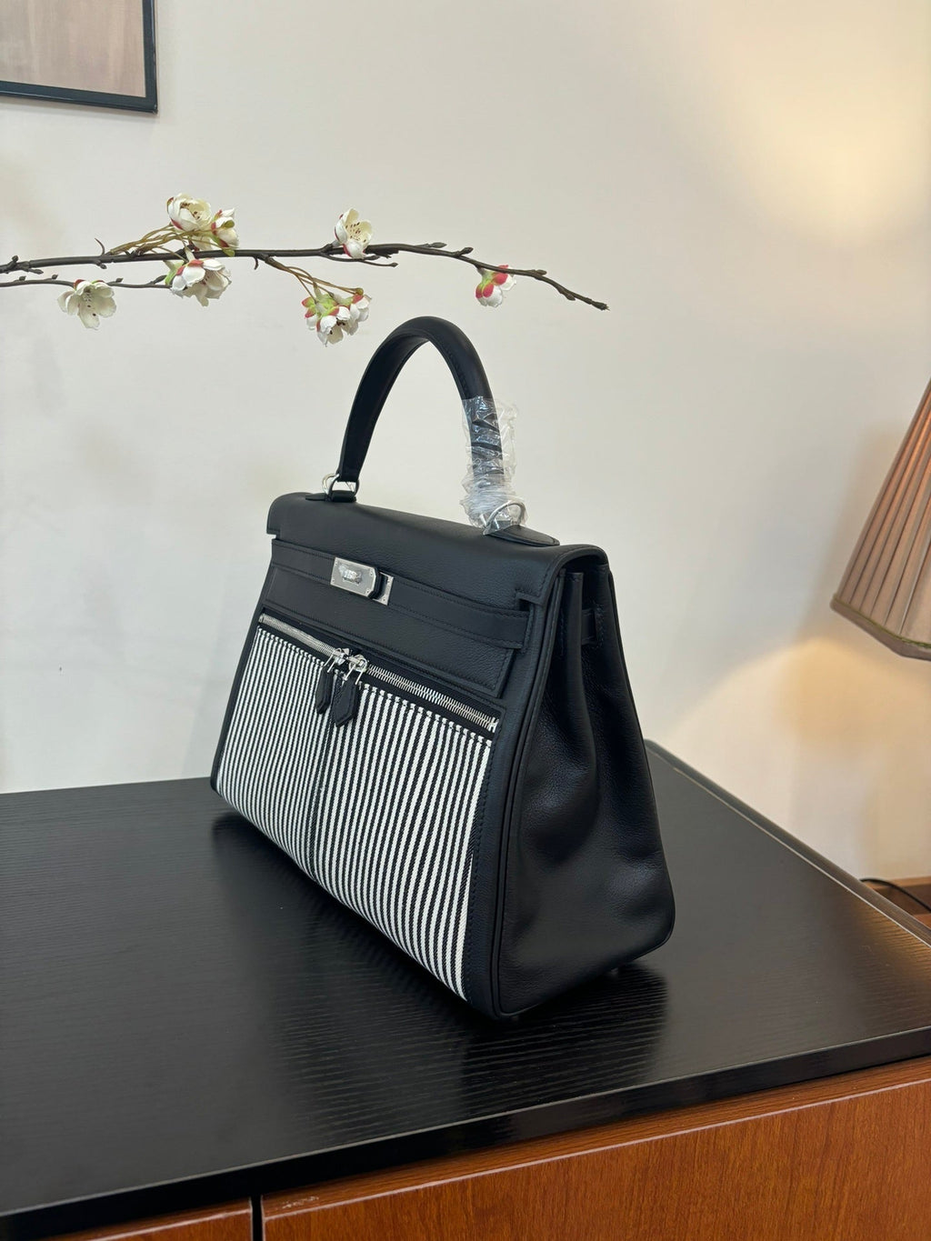 new-luxury-designer-bags-nm22938