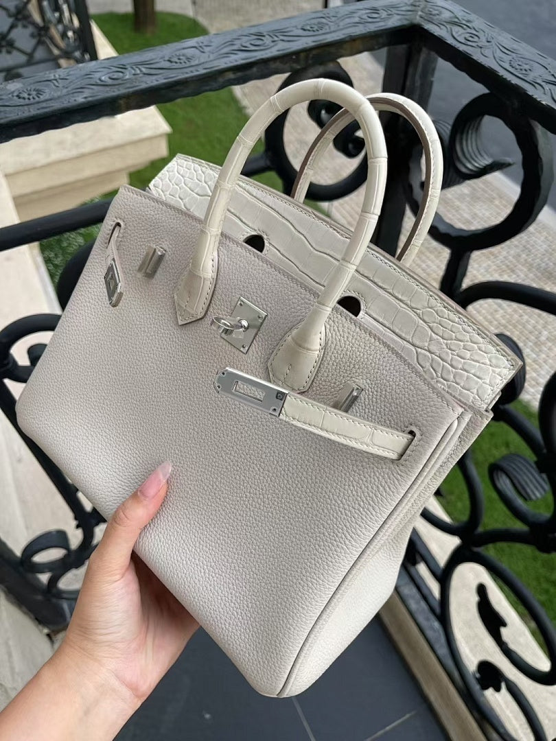 Anum Bags - High-Quality Designer Products for You - AFFORDABLE LUXURY BAGS - 20554