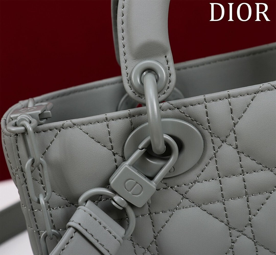 Ezyycart Bags - High-Quality Designer Products for You - AFFORDABLE LUXURY BAGS - 18986