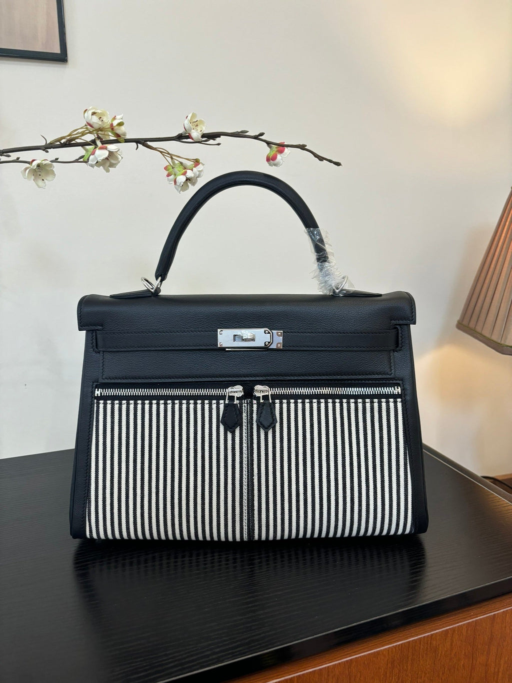 new-luxury-designer-bags-nm22938