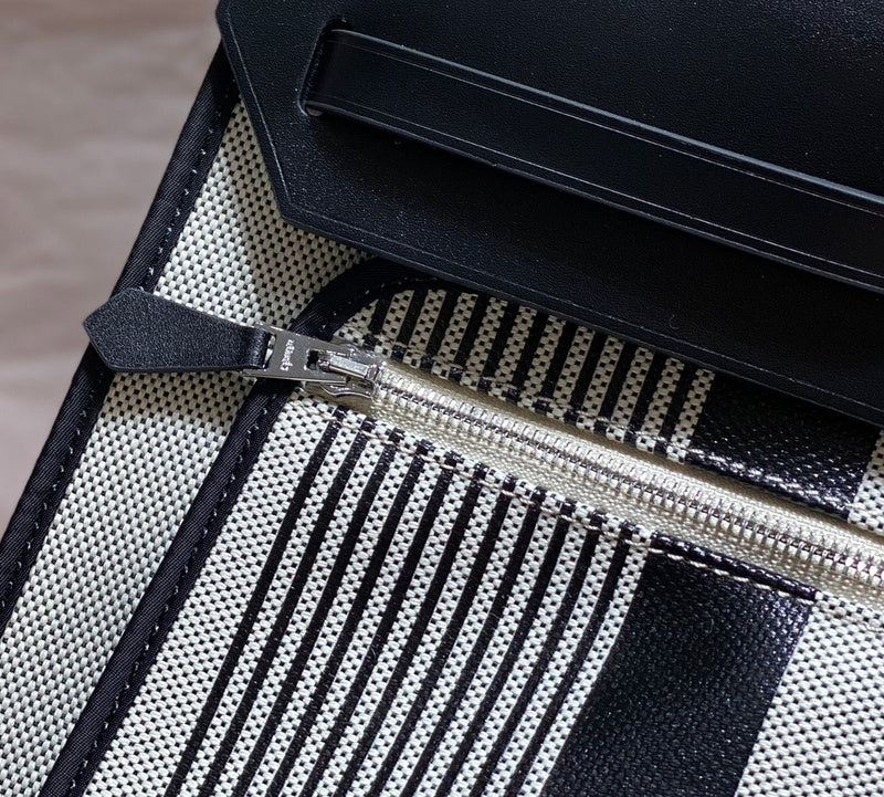 new-luxury-designer-bags-nm23499