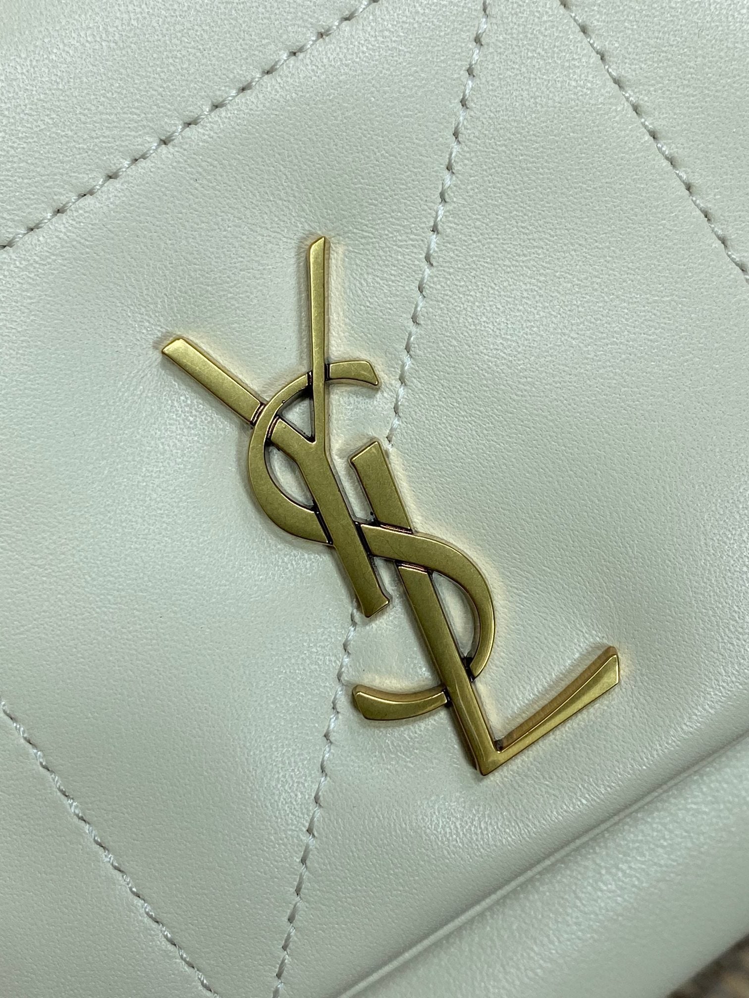 Ezyycart Bags - Best High-End Brands in One Place - AFFORDABLE LUXURY BAGS - 15352